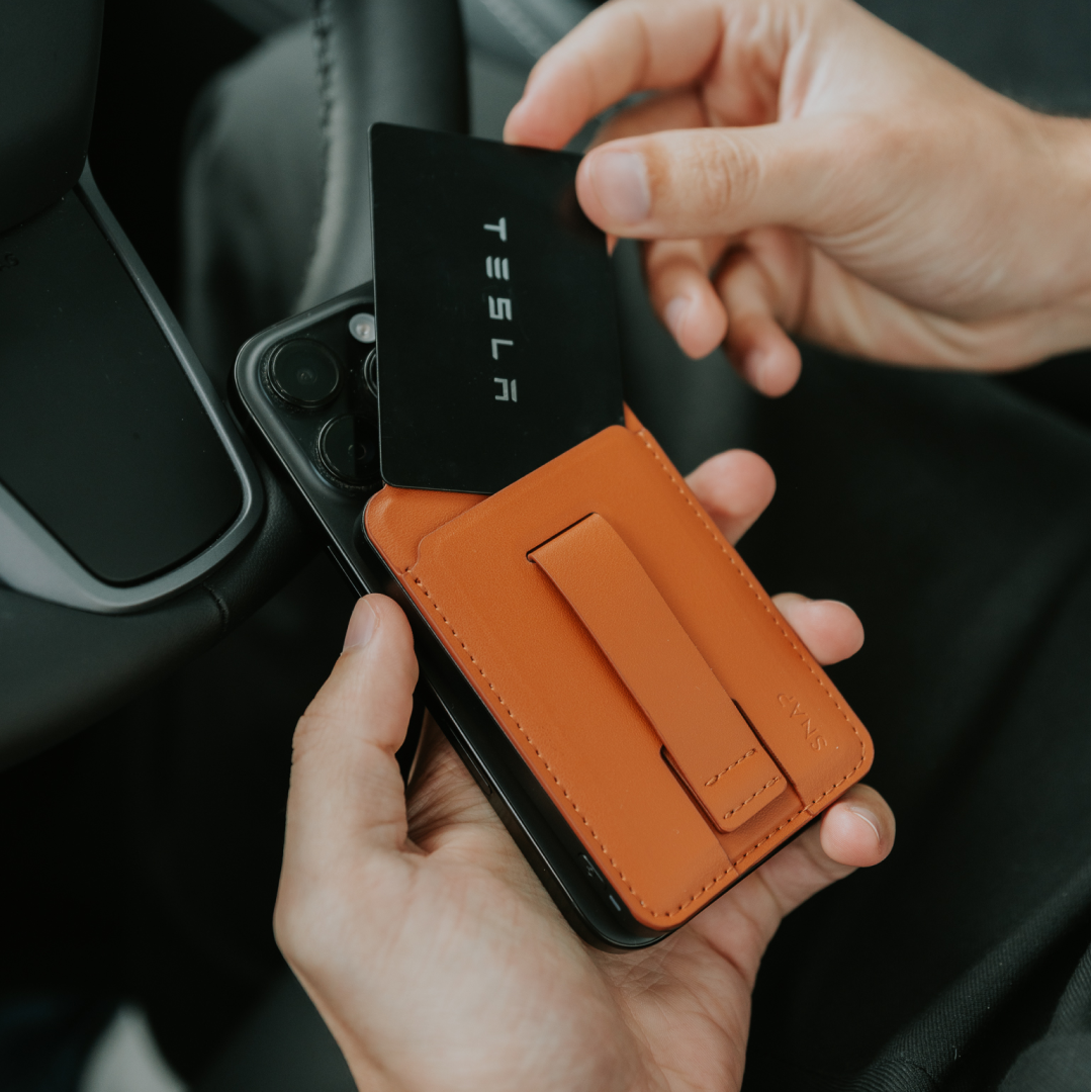 SnapWallet - 5 in 1 Wallet Power Bank